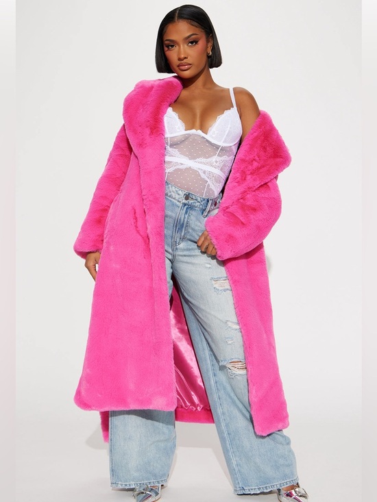 Fashion Nova Jackets & Blazers - NWT Fashion Nova Plush Faux Fur Belted Coat in Hot Pink 3X
